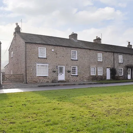 Peartree Granary * East Witton
