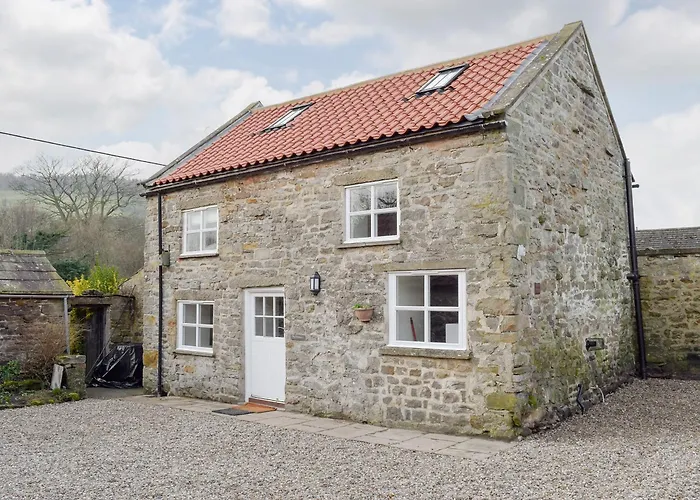 Peartree & Granary East Witton